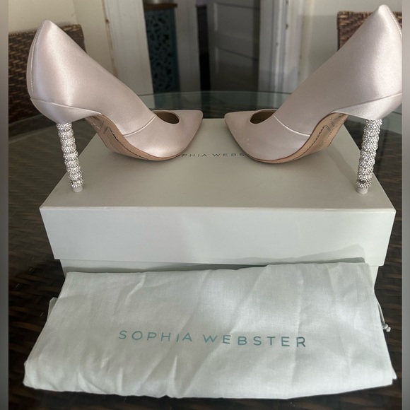Sophia WebsterCoco Crystal Pump - Picture 6 of 16